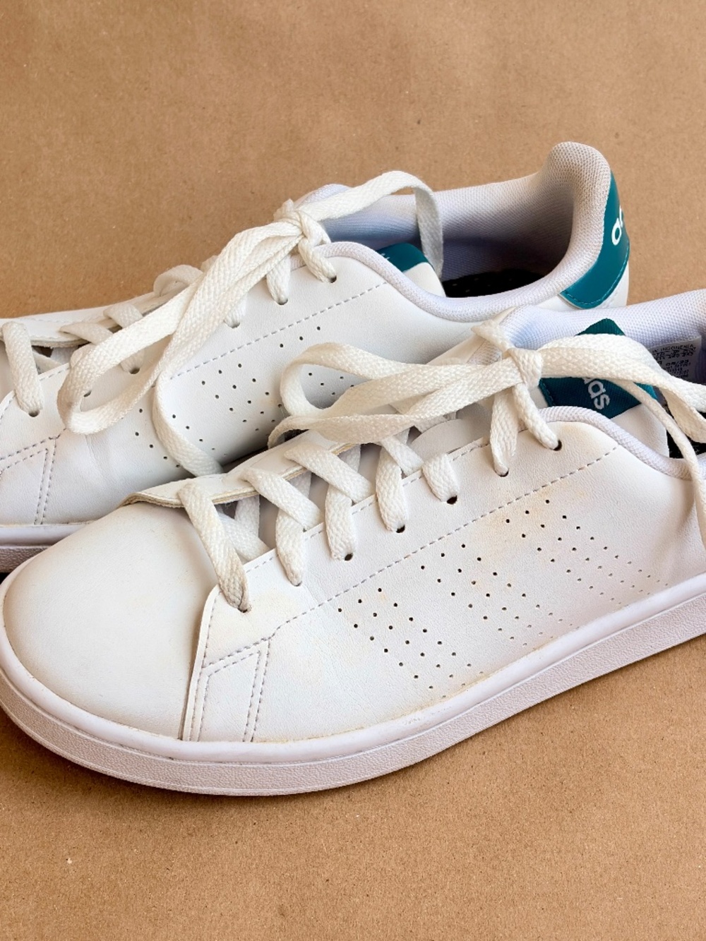 Adidas Stan Smith White with Green tab. size 9